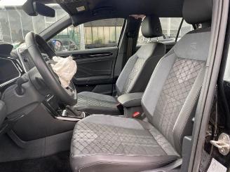 Volkswagen T-Roc 1.5 TSI DSG R-Line * KAM - NAV - LED * picture 14