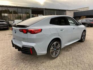 Coche accidentado BMW iX2 eDrive20 M Sport *PANO - AHK - KAM - NAVI* 2025/7