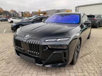 uszkodzony samochody osobowe BMW i7 eDrive 50 M Sport Pro *HEAD-UP - PANO-360KAM* 2025/3