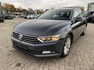 ocasión turismos Volkswagen Passat Variant 1.6 TDI Trendline *AHK* 2018/7
