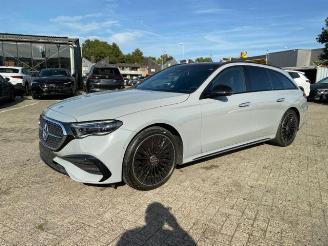 Mercedes E-klasse 300 T AMG Lin Advancd Plus *PANO - 360 KAM* picture 2