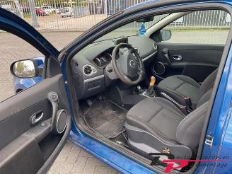 Renault Clio Clio III (BR/CR), Hatchback, 2005 / 2014 1.2 16V 75 picture 17