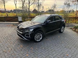 škoda osobní automobily Volkswagen T-Roc Volkswagen T-Roc 1.5TSI DSG SPORT IQ-Light ACC Massage 2025 2025/2