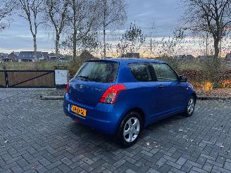 Suzuki Swift 1.3 GLS picture 2