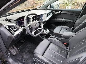 Audi Q4 Q4 e-tron 45 e-tron Quattro Heatpump Camera Leer VOL!! picture 3