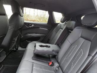 Audi Q4 Q4 e-tron 45 e-tron Quattro Heatpump Camera Leer VOL!! picture 10