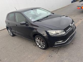 skadebil auto Volkswagen Polo  2015/2