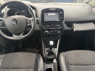 Renault Clio  picture 5