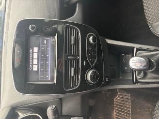 Renault Clio  picture 8