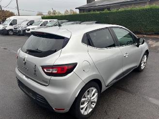 skadebil auto Renault Clio  2018/1