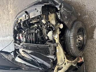 Peugeot 208 STYLE picture 14