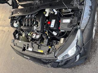 Peugeot 208 STYLE picture 16