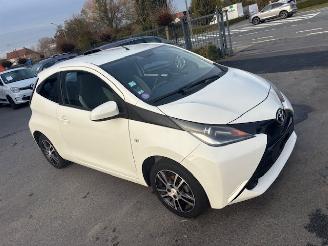 skadebil auto Toyota Aygo  2016/1