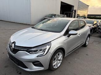Schadeauto Renault Clio  2021/3