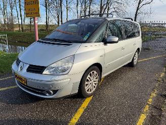 damaged passenger cars Renault Grand-espace 2.0T Initiale 7 persoons 2011/3
