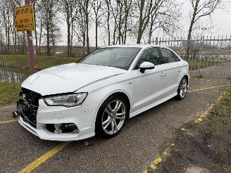 skadebil auto Audi A3 LIMOUSINE 1.4 TFSI S-Line Automaat N.A.P 2015/1