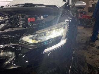 Coche siniestrado Renault Captur Captur II (RJB), SUV, 2020 1.3 Mild Hybrid 140, TCe 140 16V 2021/6