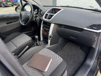 Peugeot 207 1.4 VTi XS Clima CruiseControl GEEN SCHADE! picture 15