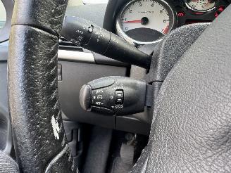 Peugeot 207 1.4 VTi XS Clima CruiseControl GEEN SCHADE! picture 20