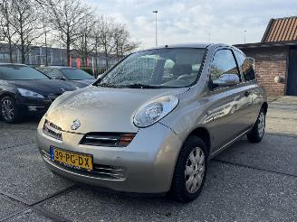 uszkodzony samochody osobowe Nissan Micra 1.2 Visa Automaat rijdbaar NAP 2004/1