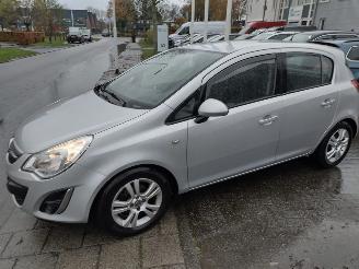 Opel Corsa 1.3 cdti ann. edition gebruikersschade picture 3