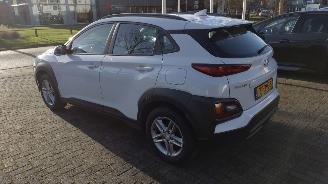 Hyundai Kona 1.0T GDI Comfort Lichte voorschade Prachtige auto! picture 4