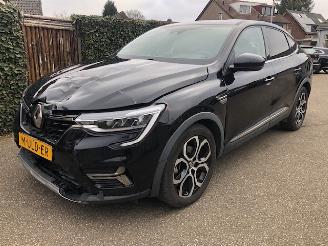 krockskadad bil auto Renault Arkana 1.6 E-TECH AUTOMAAT 2021/12