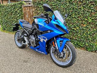 škoda motocykly Suzuki  GSX 8R 2024/4