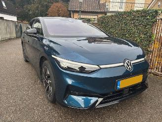 Schadeauto Volkswagen ID.7 77 kwh PRO SPORT 286 PK AUTOMAAT 2023/12