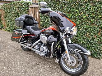 skadebil motor Harley-Davidson  110 FLHTCUSE 2 CVO 5HD Screamin Eagle 2007/4