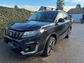Auto incidentate Suzuki Vitara 1.4T HYBRIDE SPORT AUTOMAAT PANORAMA 2021/5