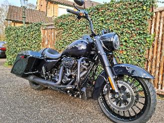 Harley-Davidson Road King 114 FLHRXS Road King Special 5HD Jekill & Hyde picture 2