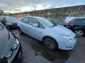 Opel Astra 1.4 Turbo 16V Hatchback 4Dr Benzine 1.364cc 88kW (120pk) FWD 2010-10/2015-10 (PD6EU; PE6EC; PE6EU; PF6EC; PF6EU) A14NET picture 6