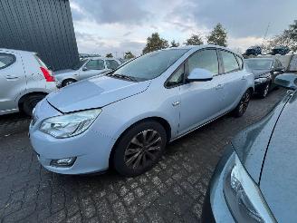 Opel Astra 1.4 Turbo 16V Hatchback 4Dr Benzine 1.364cc 88kW (120pk) FWD 2010-10/2015-10 (PD6EU; PE6EC; PE6EU; PF6EC; PF6EU) A14NET picture 7