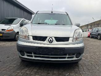 damaged passenger cars Renault Kangoo 1.6 16V MPV  Benzine 1.598cc 70kW (95pk) 2003/9