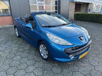 krockskadad bil auto Peugeot 207 1.6 VTi Premiere 2007/8