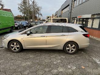 Opel Astra SPORTS TOURER+ 1.4 Innovation picture 2