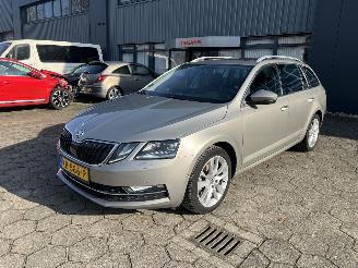 uszkodzony samochody osobowe Skoda Octavia 1.0 TSI Greentech Style Business 2017/9