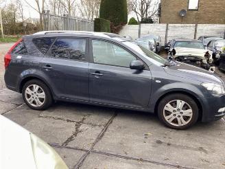 Kia Cee d Cee'd Sporty Wagon (EDF), Combi, 2007 / 2012 1.4 16V picture 6