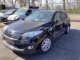 Coche siniestrado Renault Mégane Megane III Grandtour (KZ), Combi 5-drs, 2008 / 2016 1.5 dCi 110 2013/7