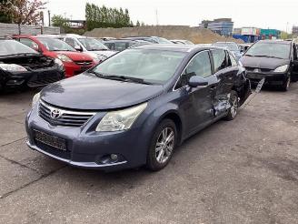 Coche siniestrado Toyota Avensis Avensis Wagon (T27), Combi, 2008 / 2018 1.8 16V VVT-i 2010/6