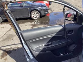 Mitsubishi Space-star Space Star (A0), Hatchback, 2012 1.0 12V picture 17