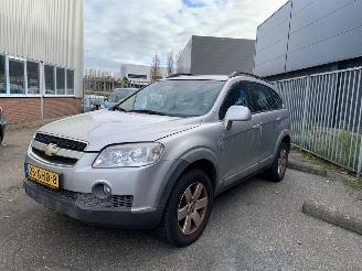 krockskadad bil auto Chevrolet Captiva 2.4 16V 4x4 SUV  Benzine 2.405cc 100kW (136pk) 4x4 2006-06/2011-02 (KLACCM12) Z24SED 2008/6