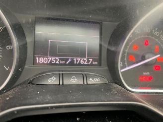  Peugeot 208 208 I (CA/CC/CK/CL), Hatchback, 2012 / 2019 1.2 Vti 12V PureTech 82 2013/3