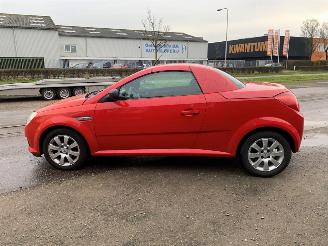Opel Tigra 1.4 16V Cabrio  Benzine 1.364cc 66kW (90pk) FWD 2004-06/2010-12  Z14XEP; EURO4 picture 8
