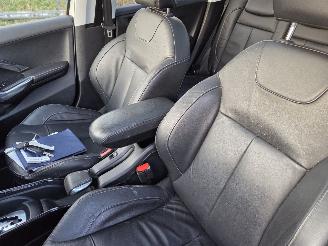 Peugeot 2008 1.2 PureTech Allure picture 8