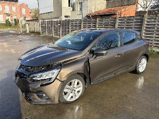Voiture accidenté Renault Clio 5 1.0 TCE 100 2020/6