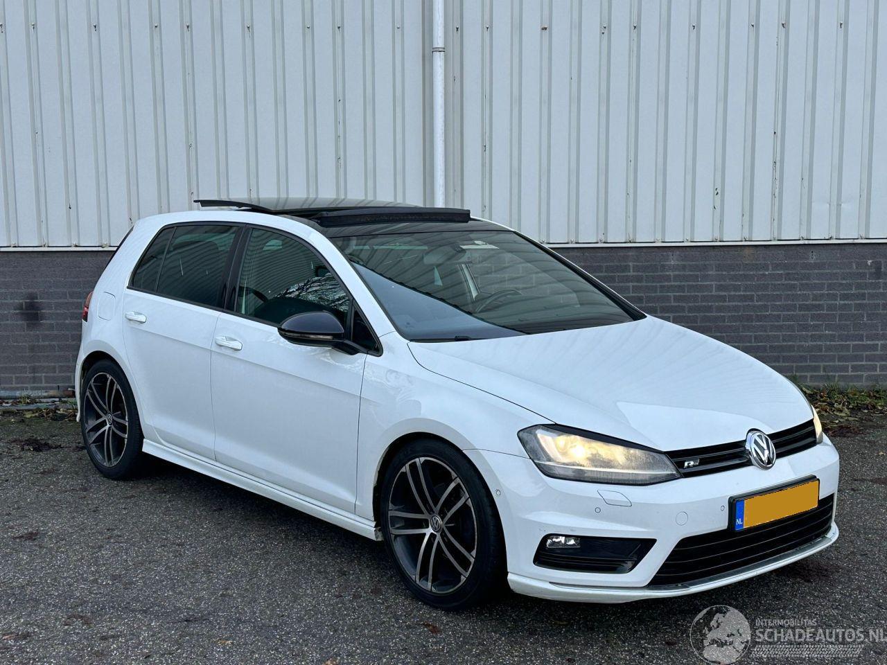 Volkswagen Golf Volkswagen Golf 7 1.4TSI 3x R-Line