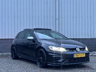 Voiture accidenté Volkswagen Golf 2.0TSI 410pk Black Edition 2017/12