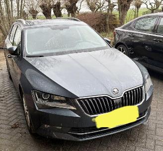Avarii autoturisme Skoda Superb 1.6TDI Ambition Bussines 2015/11